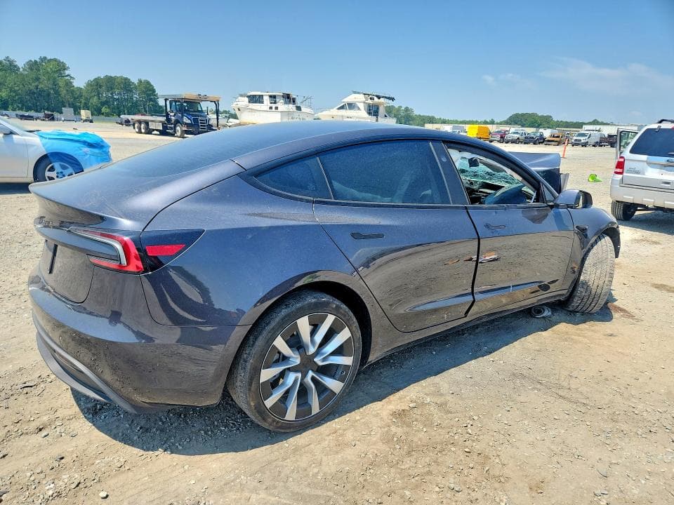 2024 TESLA MODEL 3 3