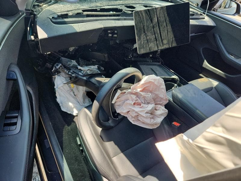 2024 TESLA MODEL 3 8