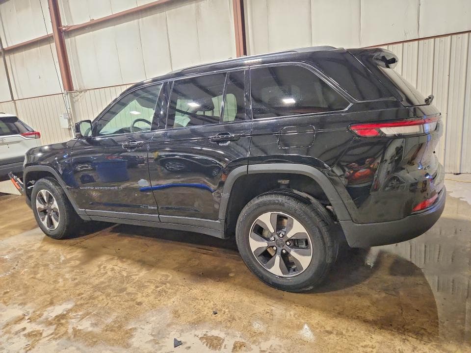 2022 JEEP GRAND CHEROKEE LIMITED 4XE 2