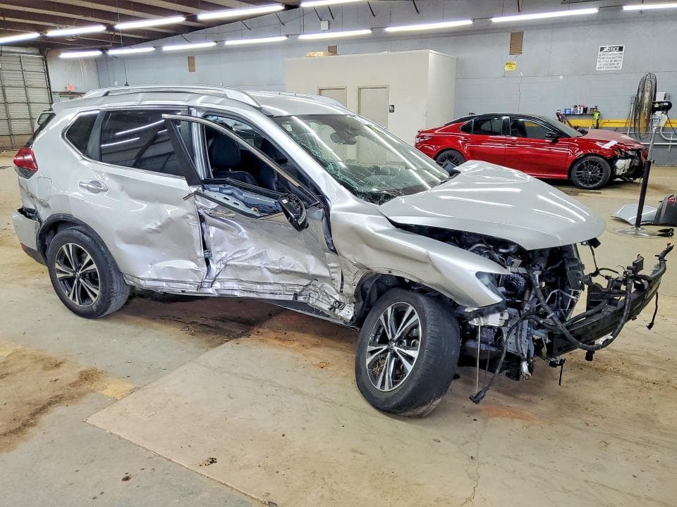 2018 NISSAN ROGUE SL 4
