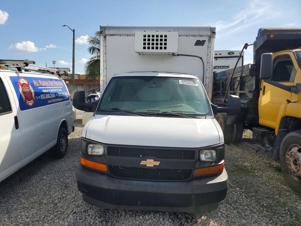 2017 CHEVROLET EXPRESS G4500 5