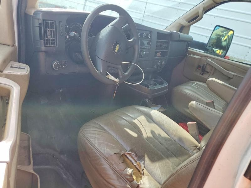 2017 CHEVROLET EXPRESS G4500 8