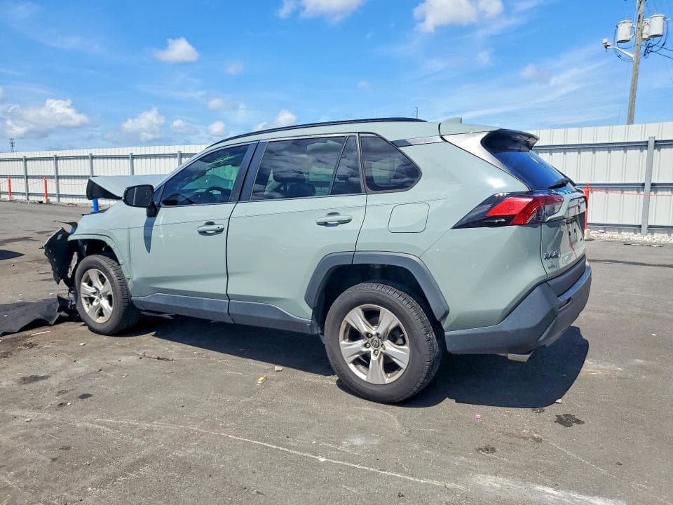 2021 TOYOTA RAV4 XLE XLE 2