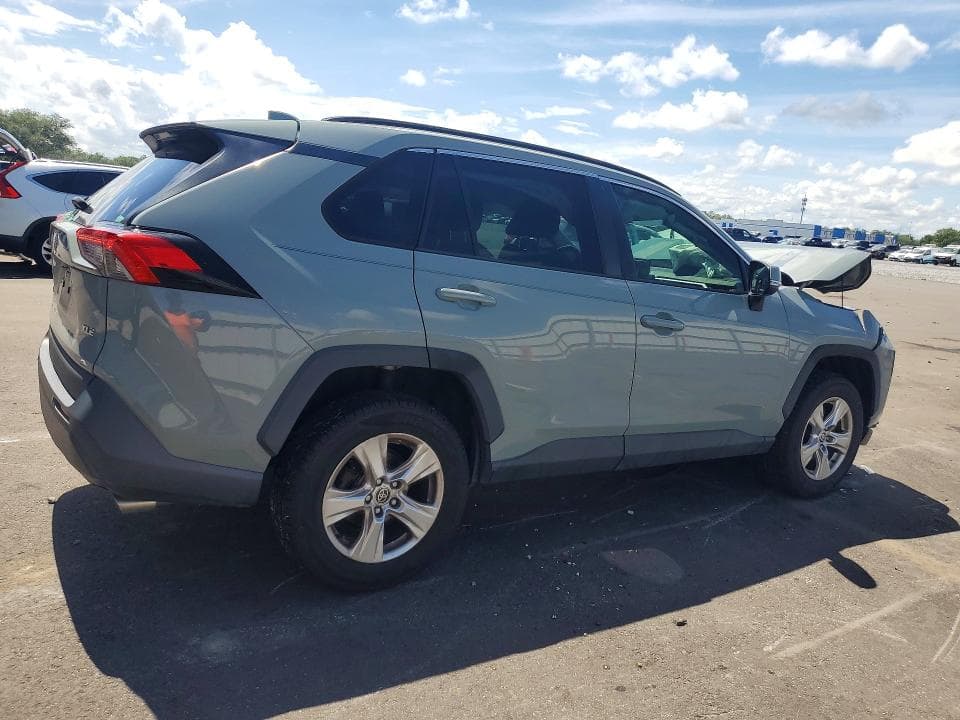2021 TOYOTA RAV4 XLE XLE 3