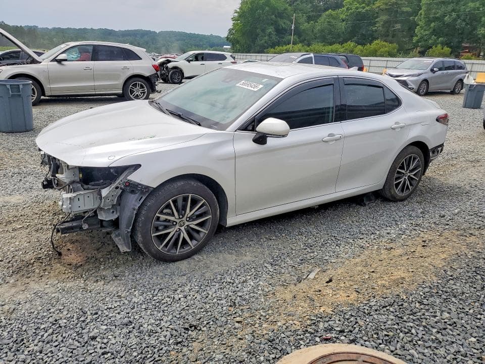 2022 TOYOTA CAMRY XLE XLE - 1