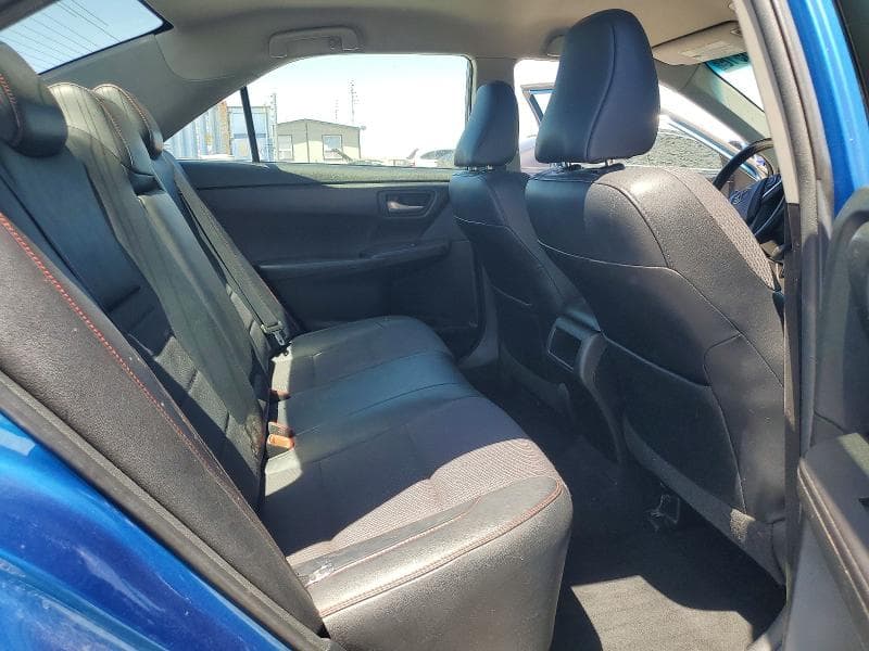 2017 TOYOTA CAMRY SE SE 10
