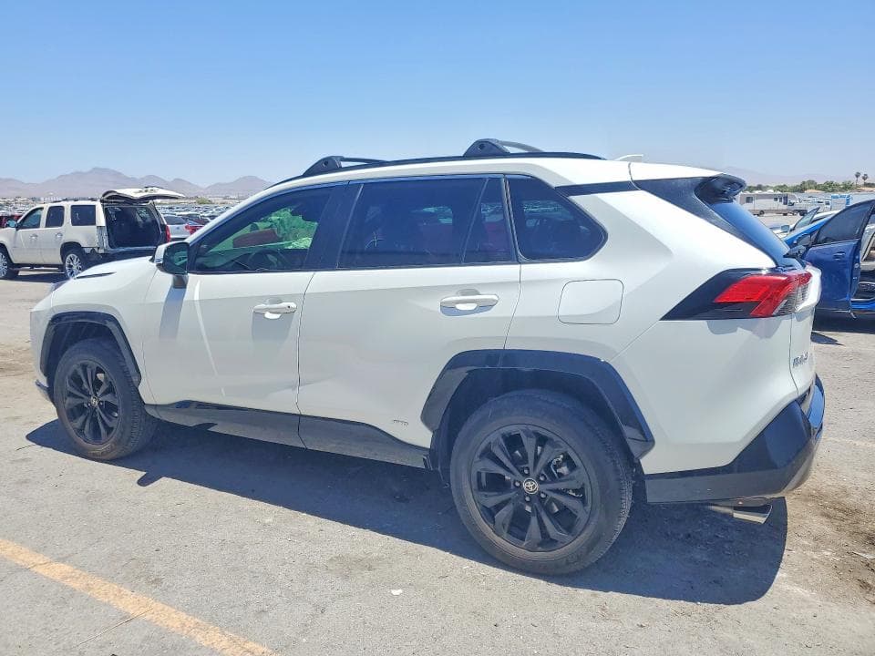 2024 TOYOTA RAV4 SE 2