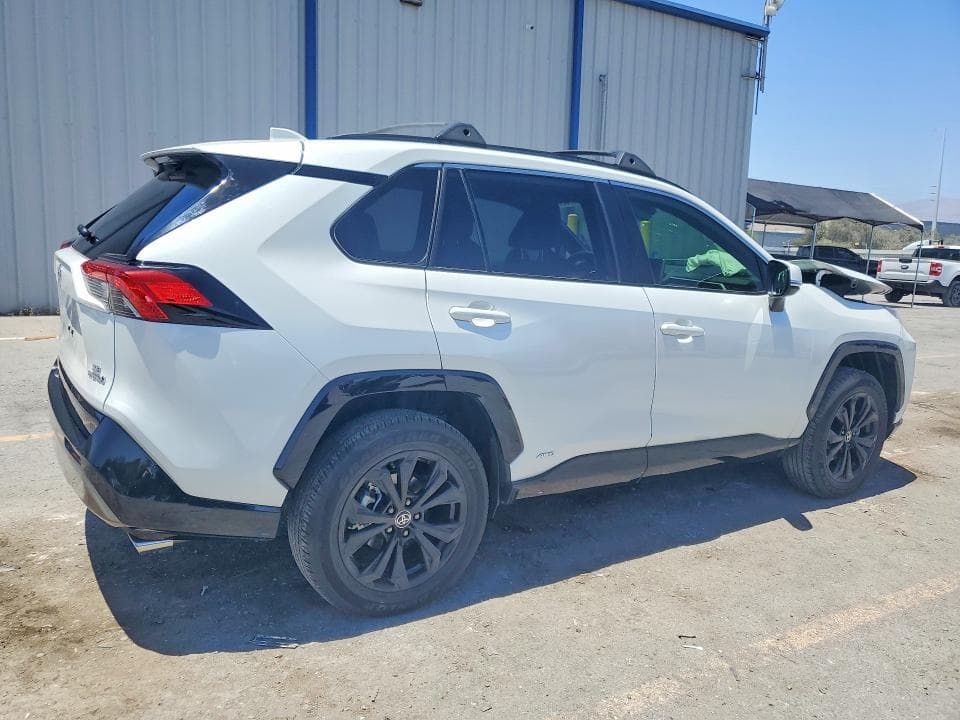 2024 TOYOTA RAV4 SE 3