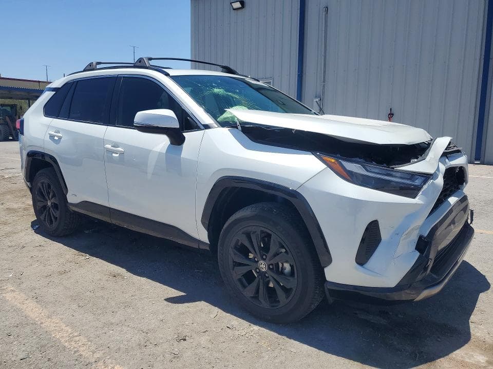 2024 TOYOTA RAV4 SE 4