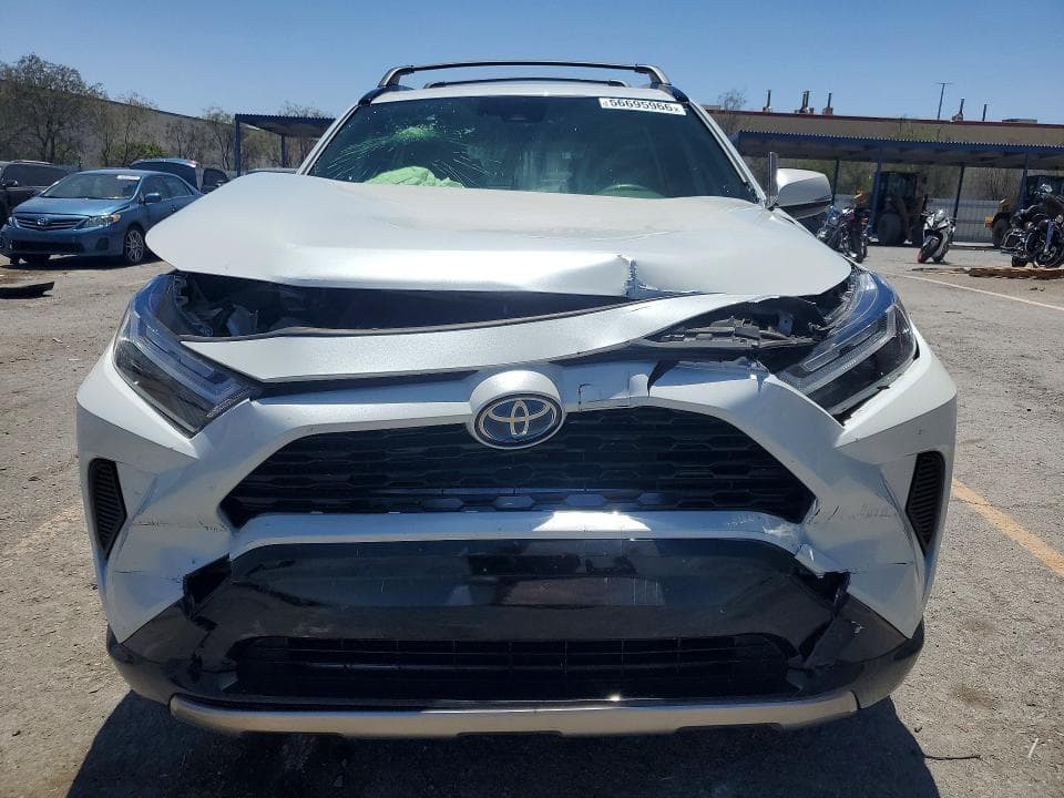 2024 TOYOTA RAV4 SE 5