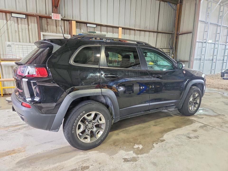 2019 JEEP CHEROKEE TRAILHAWK 3