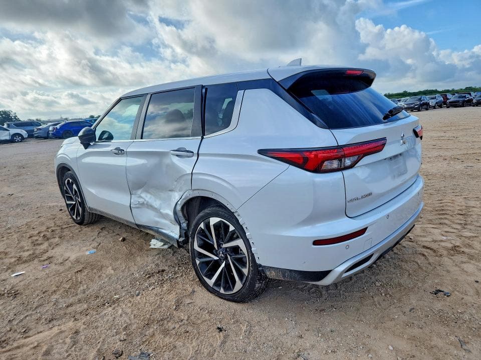 2024 MITSUBISHI OUTLANDER SE 2