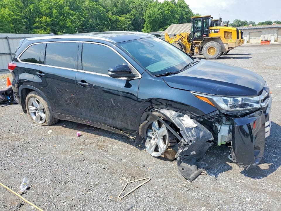 2018 TOYOTA HIGHLANDER LIMITED 4