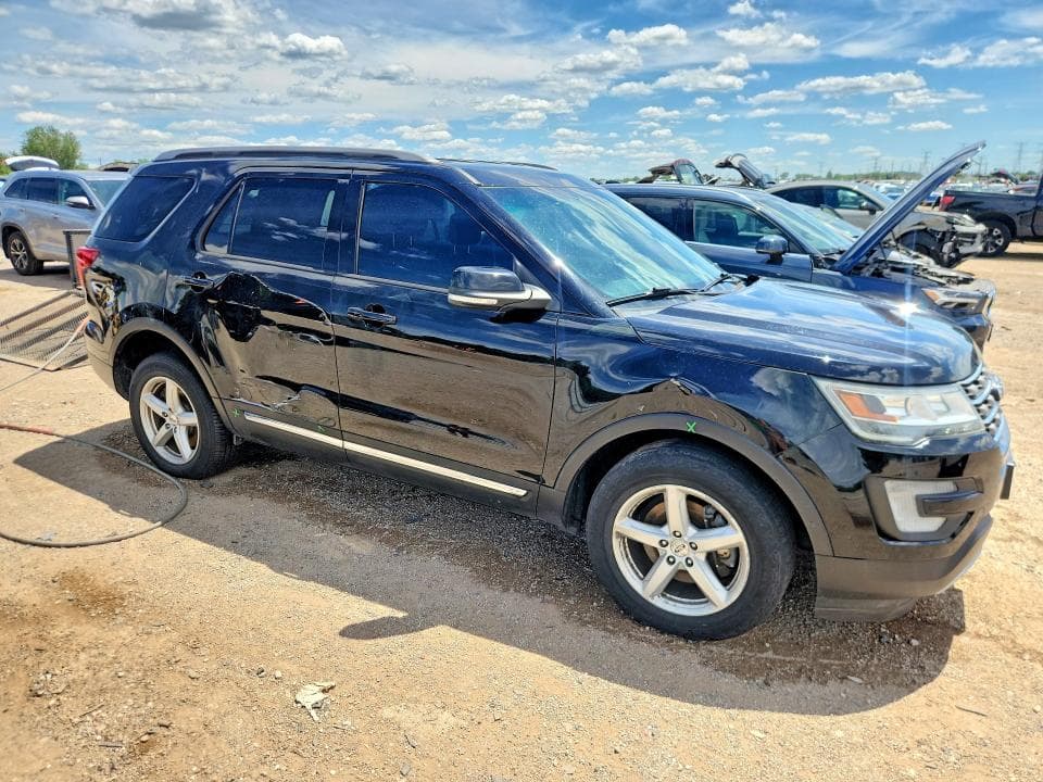 2017 FORD EXPLORER XLT 4