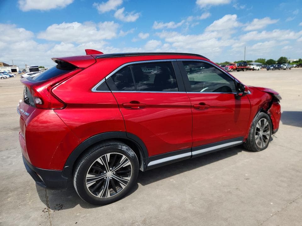 2018 MITSUBISHI ECLIPSE CROSS SE 4