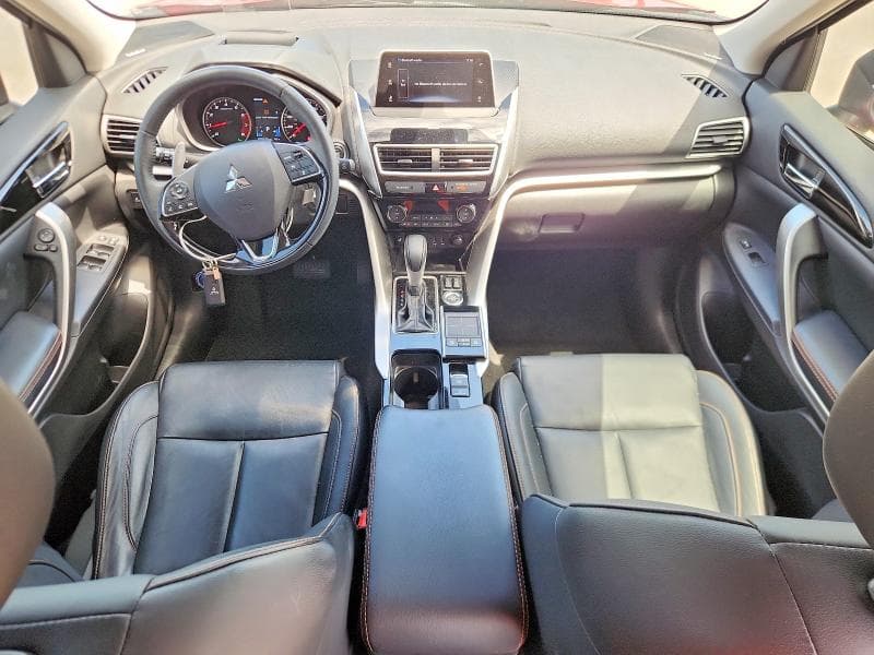 2018 MITSUBISHI ECLIPSE CROSS SE 9