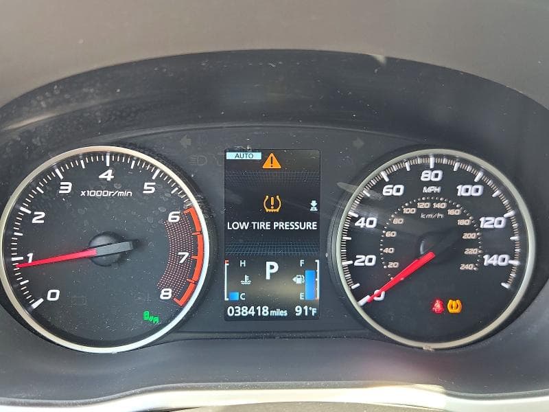 2018 MITSUBISHI ECLIPSE CROSS SE 10