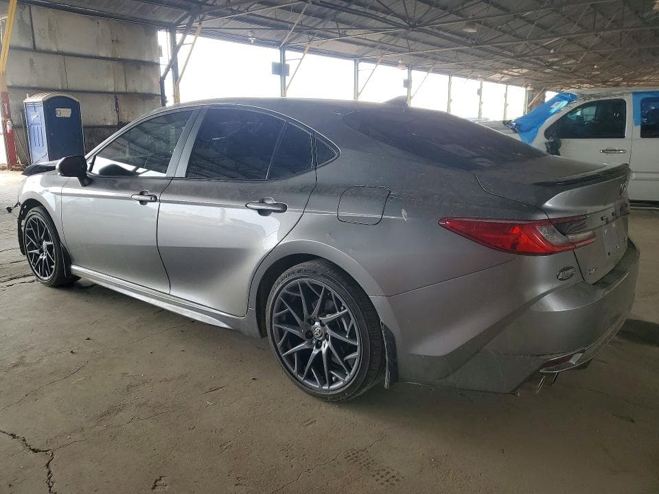 2025 TOYOTA CAMRY XSE 2