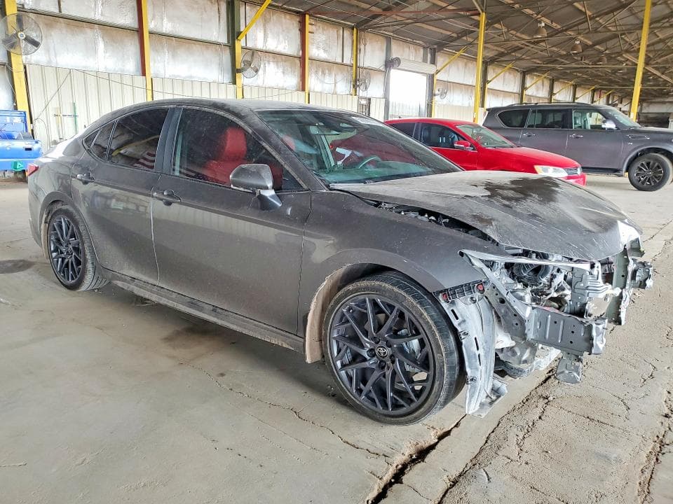 2025 TOYOTA CAMRY XSE 4