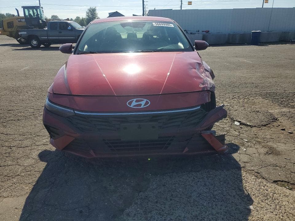 2024 HYUNDAI ELANTRA SEL 5
