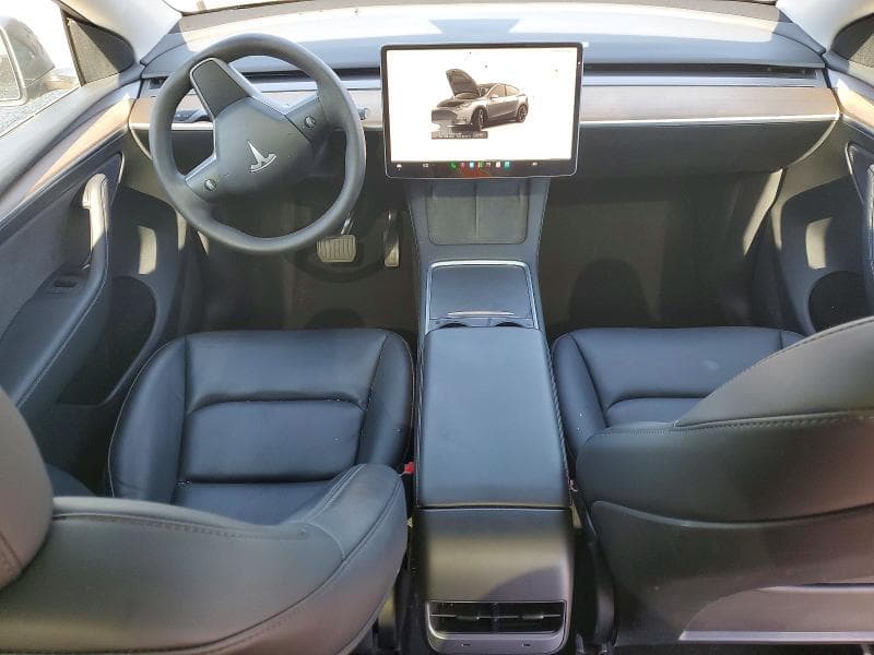 2023 TESLA MODEL Y 8