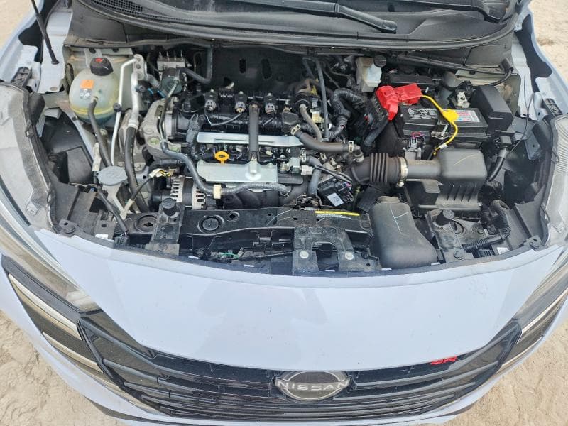 2025 NISSAN VERSA SR 11