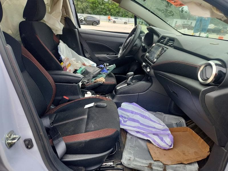2025 NISSAN VERSA SR 7