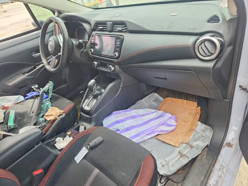 2025 NISSAN VERSA SR 8