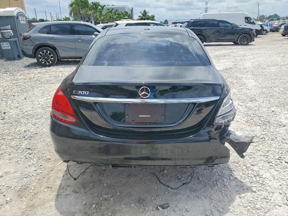 2017 MERCEDES-BENZ C 300 6