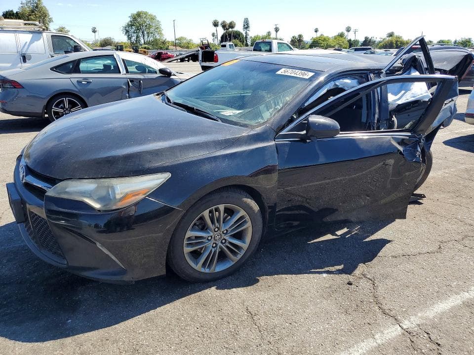 2017 TOYOTA CAMRY SE - 1