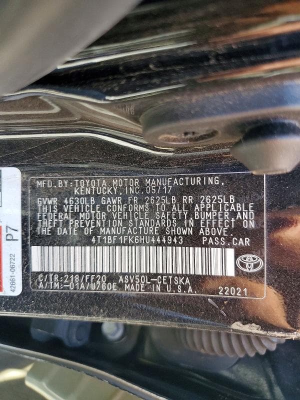 2017 TOYOTA CAMRY SE 12