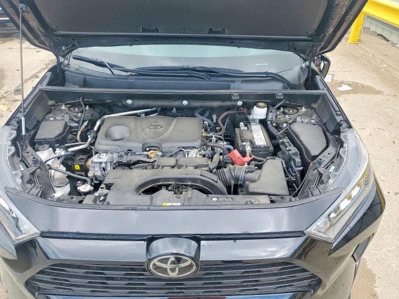 2020 TOYOTA RAV4 LE 12