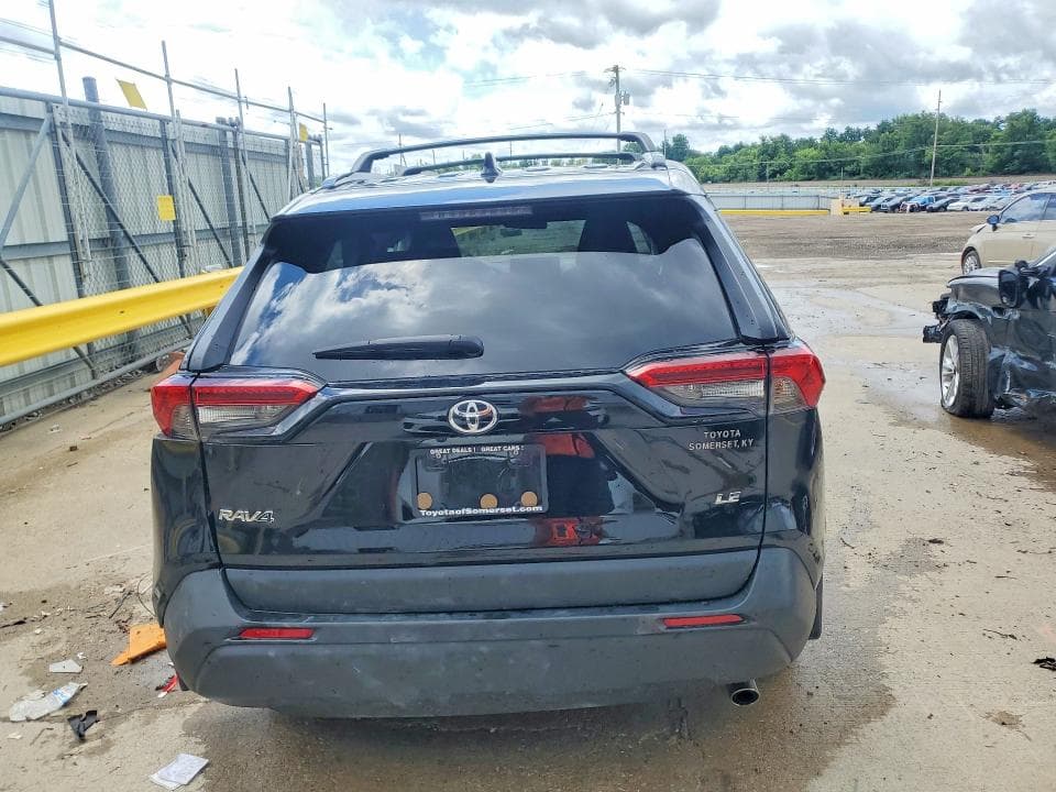 2020 TOYOTA RAV4 LE 6