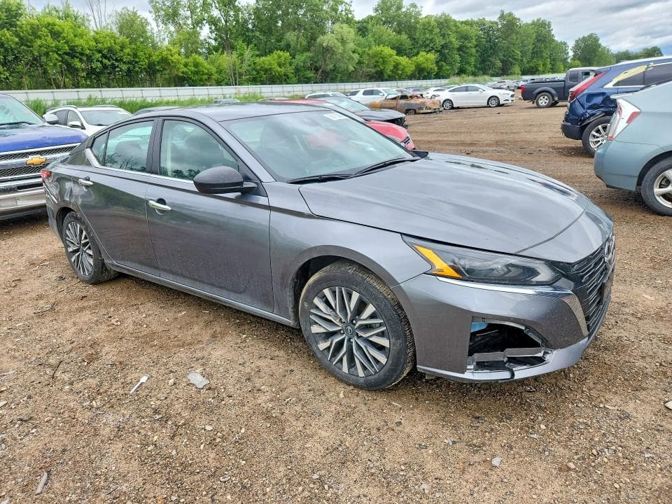 2024 NISSAN ALTIMA SV SV 4