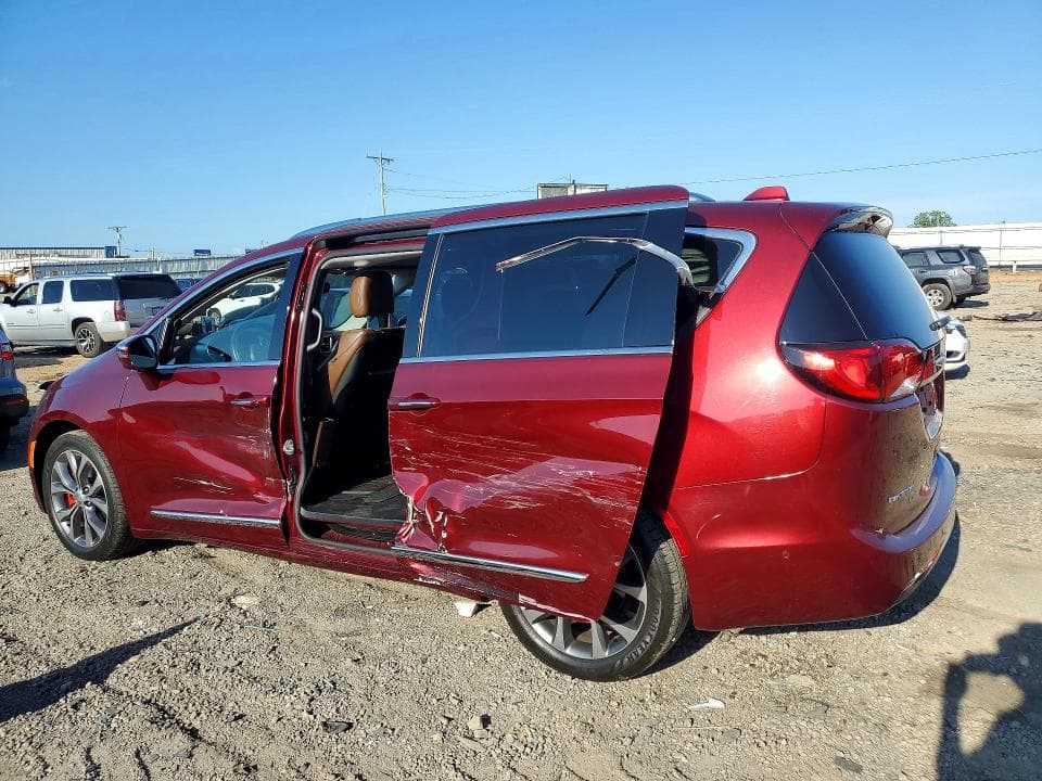 2017 CHRYSLER PACIFICA LIMITED 2