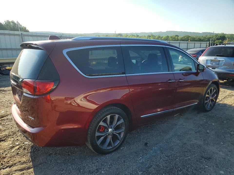 2017 CHRYSLER PACIFICA LIMITED 3