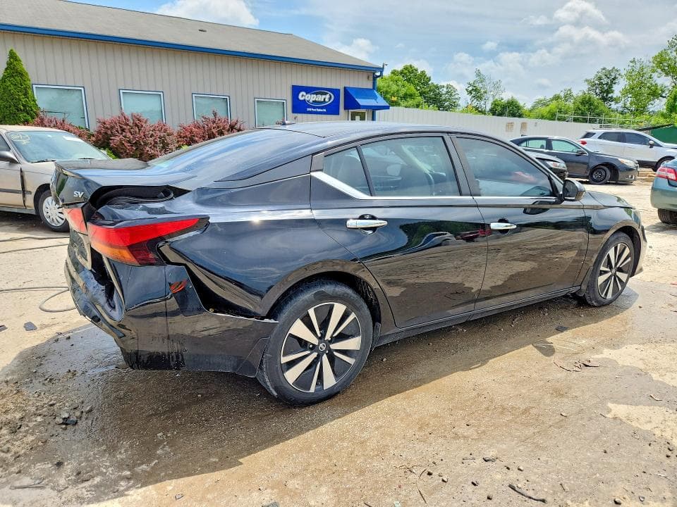 2021 NISSAN ALTIMA SV 3