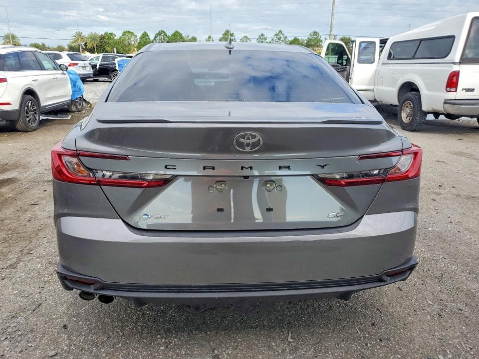 2025 TOYOTA CAMRY SE 6