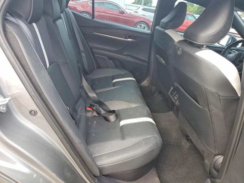 2025 TOYOTA CAMRY SE 10