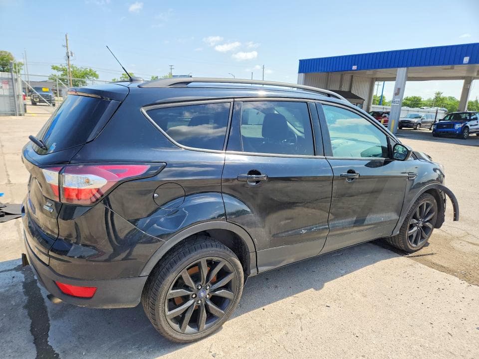 2017 FORD ESCAPE 3