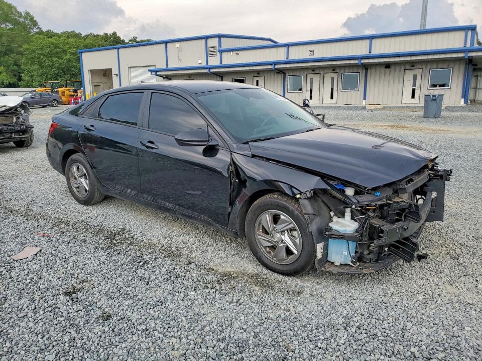 2024 HYUNDAI ELANTRA SE SE 4