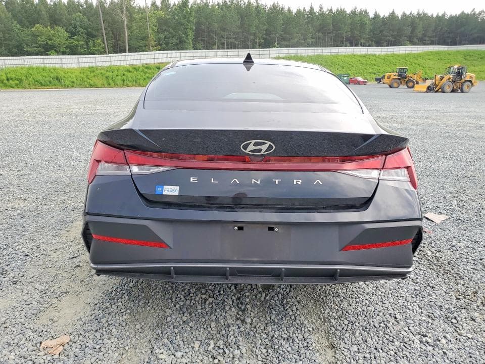 2024 HYUNDAI ELANTRA SE SE 6