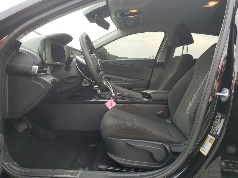 2024 HYUNDAI ELANTRA SE SE 7