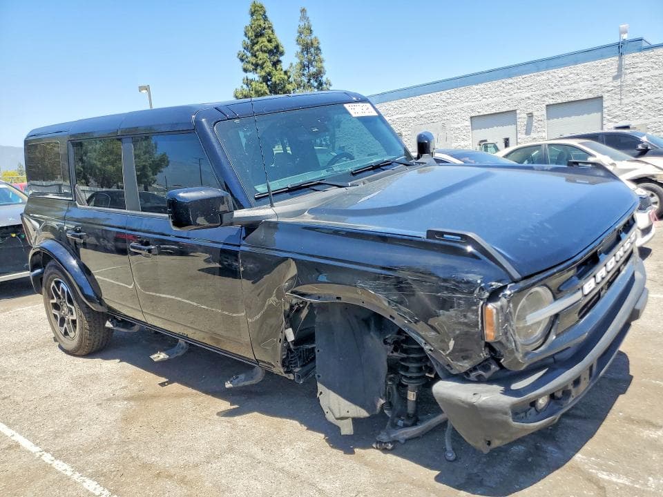 2025 FORD BRONCO OUTER BANKS 4