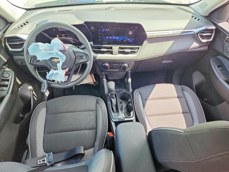 2025 CHEVROLET TRAILBLAZER LS 8
