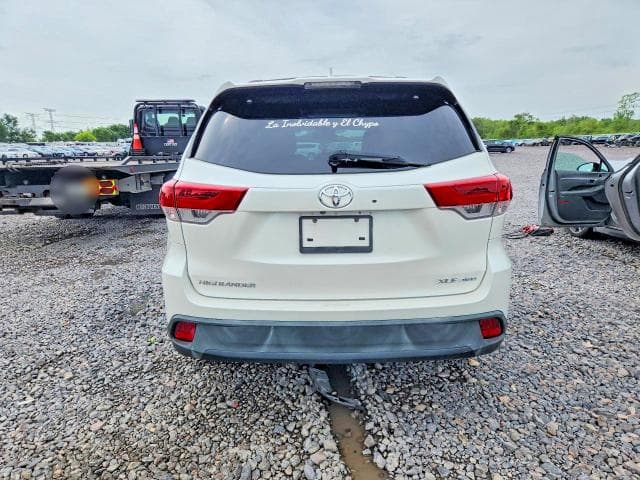 2018 TOYOTA HIGHLANDER XLE 6
