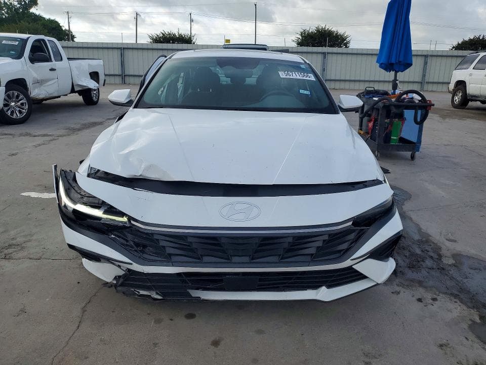 2024 HYUNDAI ELANTRA SEL 5