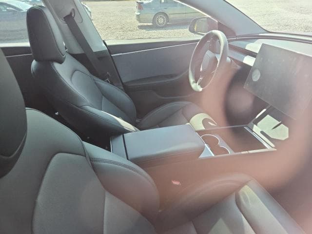 2025 TESLA MODEL 3 8