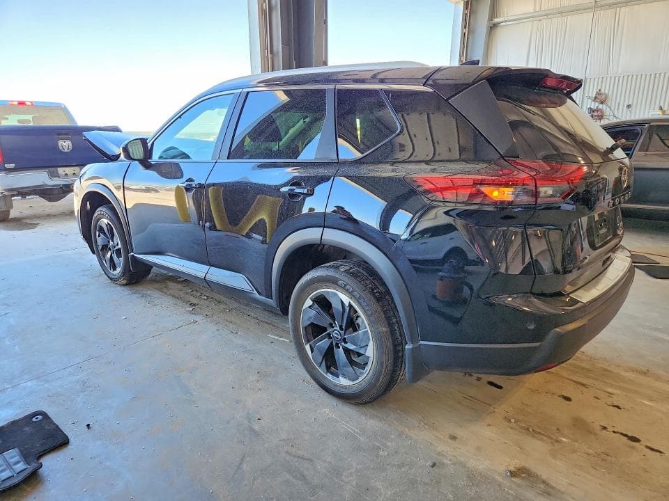 2024 NISSAN ROGUE SV 2