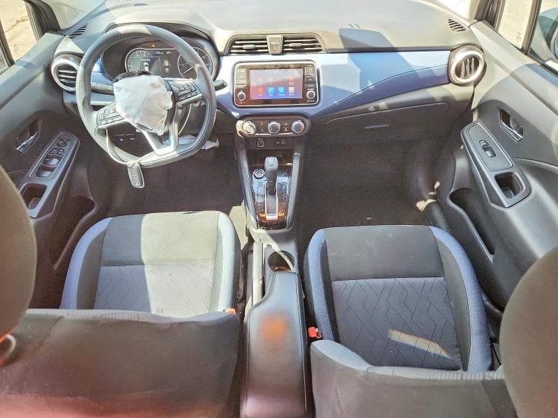 2024 NISSAN VERSA SV SV 8